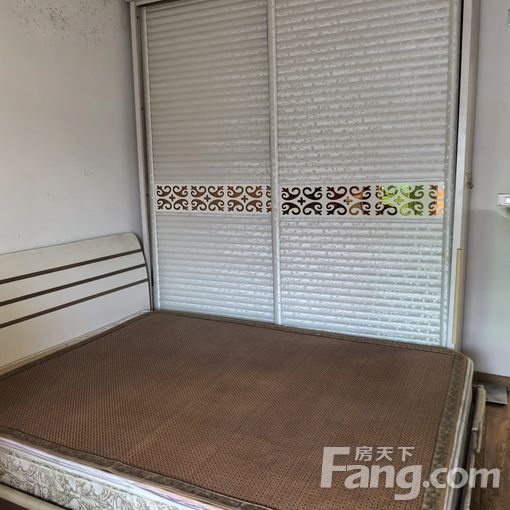  ���������С�� 3��2�� 90�O 2000Ԫ/�� 