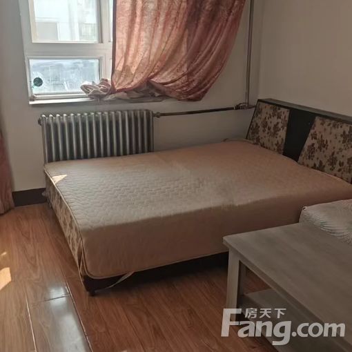  ����:���Ժ��ۻ�����԰��ï�� 2��1�� 50�O 500Ԫ/�� 