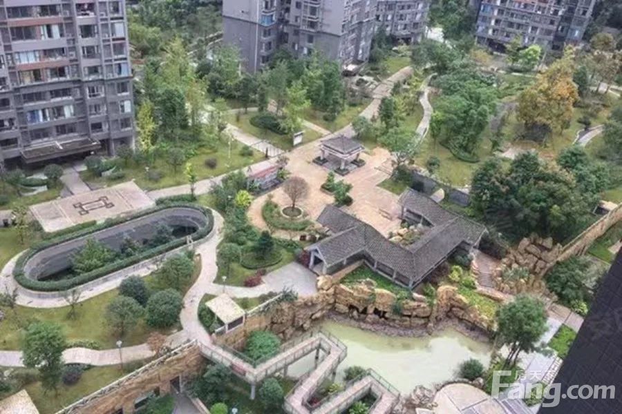 小区相关图
