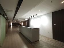 丁公路117号甲级写字楼 1095平办公空间即租即用