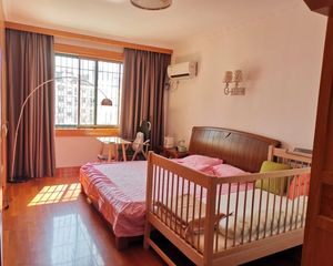 婺城 宾虹广场 3室2厅 145.00㎡ 320万