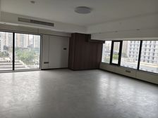 出租绿地领海写字楼 上下150平 上下通水 24小时通电