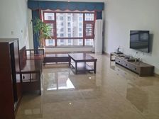 集美 水晶湖郡 3室2厅 135.90㎡ 385万