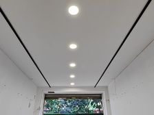名苑小区临街旺铺出租,44平月租2700