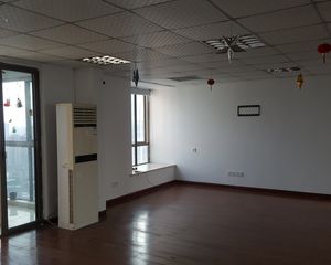 青山湖 锦海东方银座 5室2厅 140.00㎡ 139万