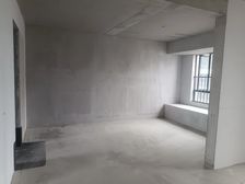 沙市区 荆科.中梁博翠江樾 4室2厅 142.88㎡ 82万