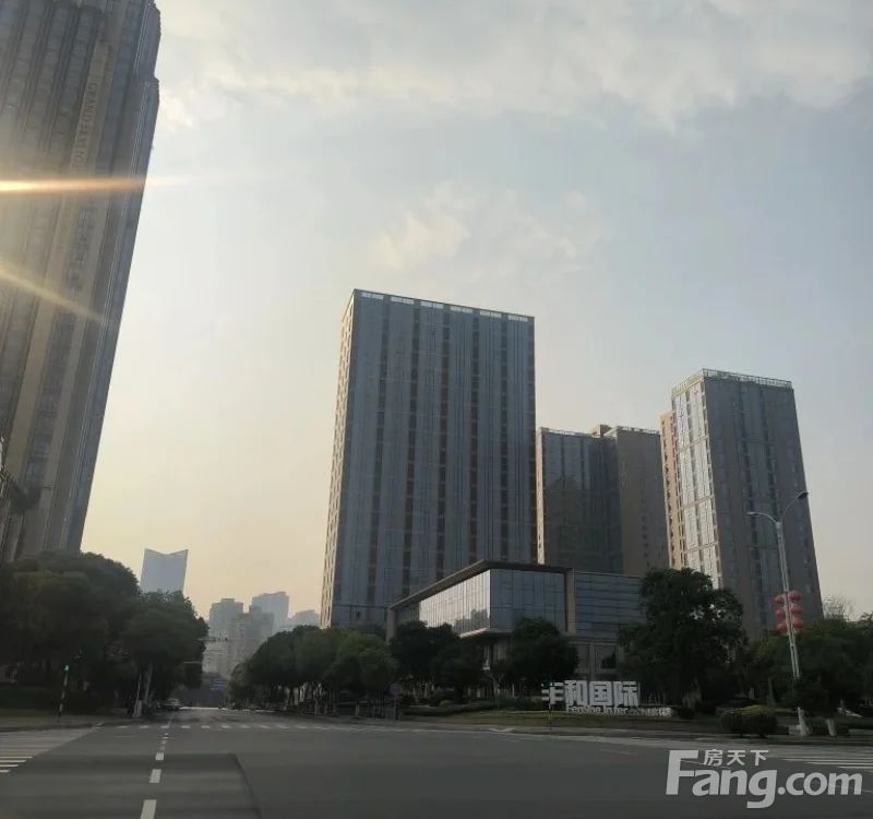 小区相关图