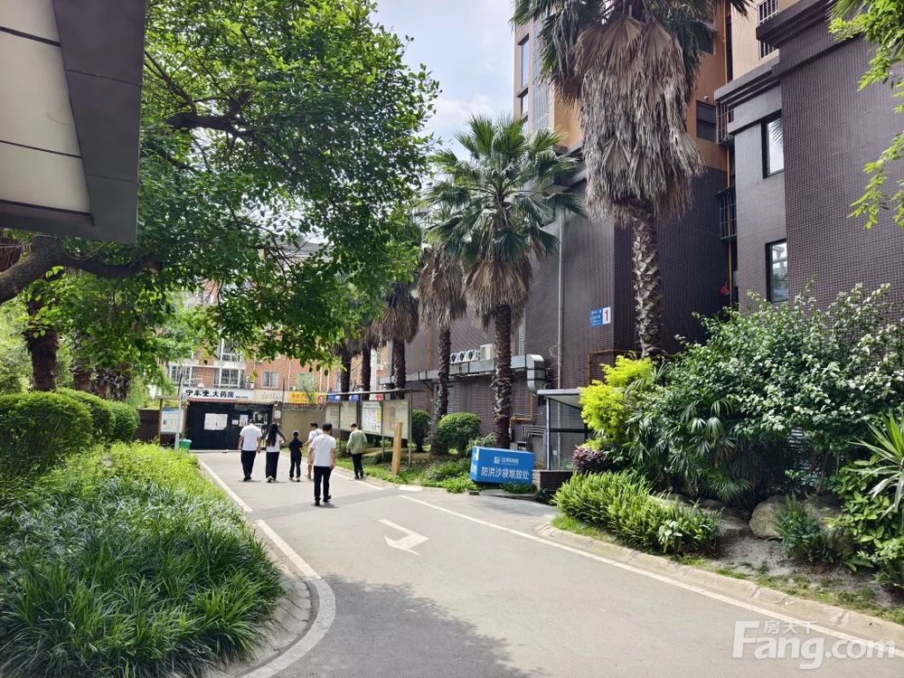小区相关图