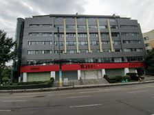 高新区新光路临街旺铺出租 554平超大空间 层高3.8米