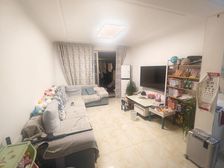 洪蓝华塘佳苑家电齐全拎包入住三室一厅,有房产证送同面积阁楼