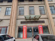 距市中心较近,是个做生意好地段