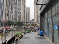 龙湖时代天街新铺出租,7米面宽临街展示佳