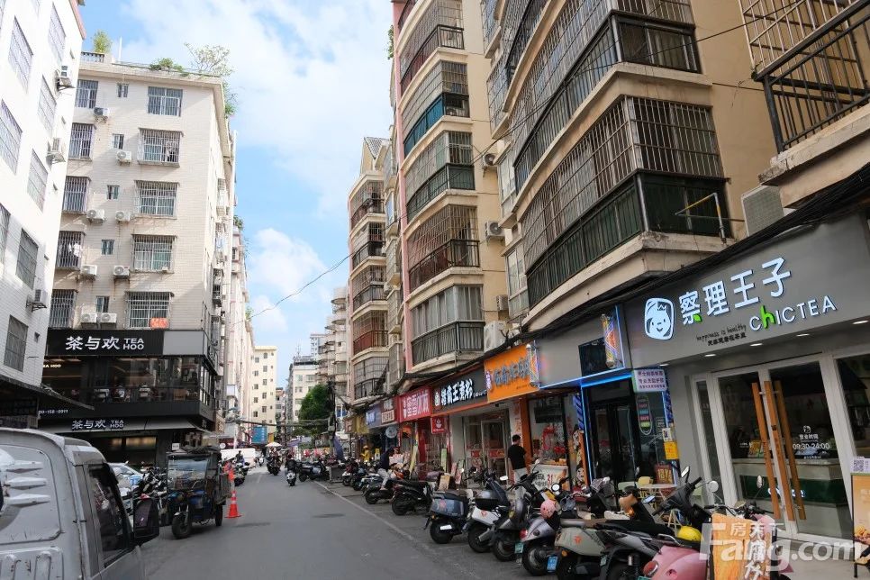 小区相关图