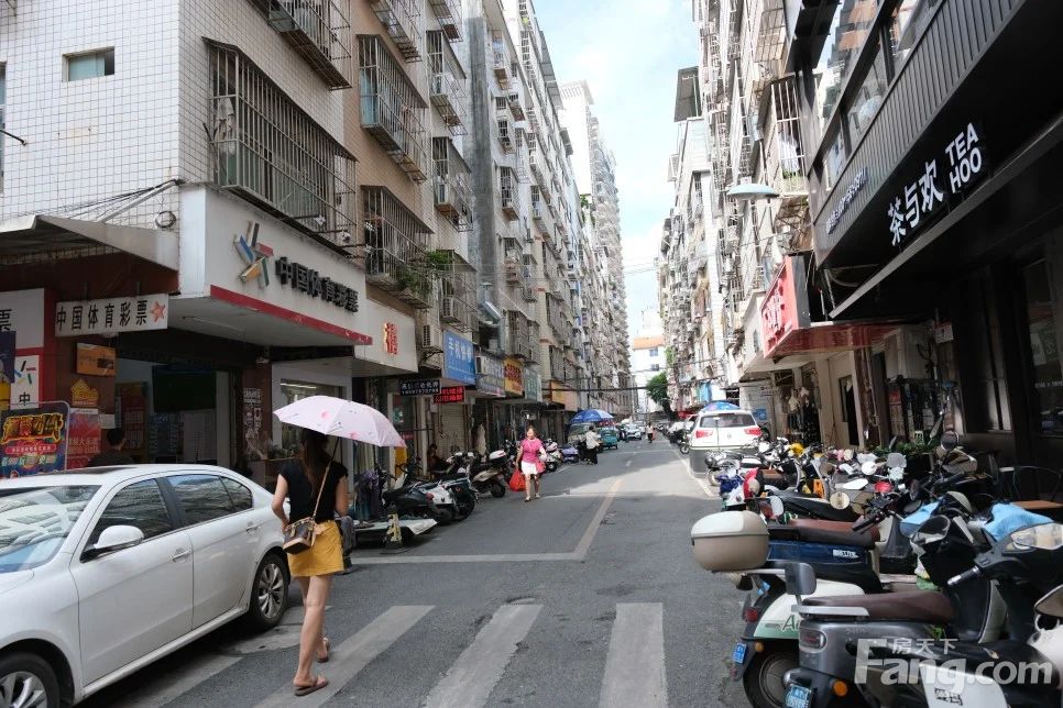 小区相关图