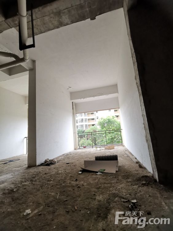 南宁宝能城市广场商铺业主低价抛售