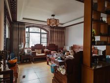 观山湖 金龙国际花园 3室2厅 106.31㎡ 180万
