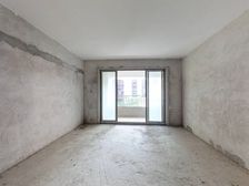 三乡镇 富和名都二期 4室2厅 140.00㎡ 100万