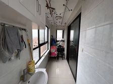粤秀名邸 3室2厅 98.96㎡ 570万