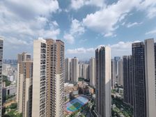 东南朝向,视野开阔采光通风优,远看山景近看花园,稀缺无竞品