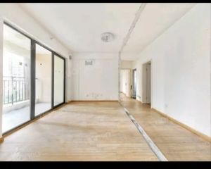 万锦城 3室2厅 79.00㎡ 115万