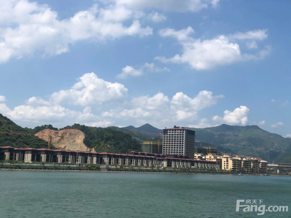 小区相关图