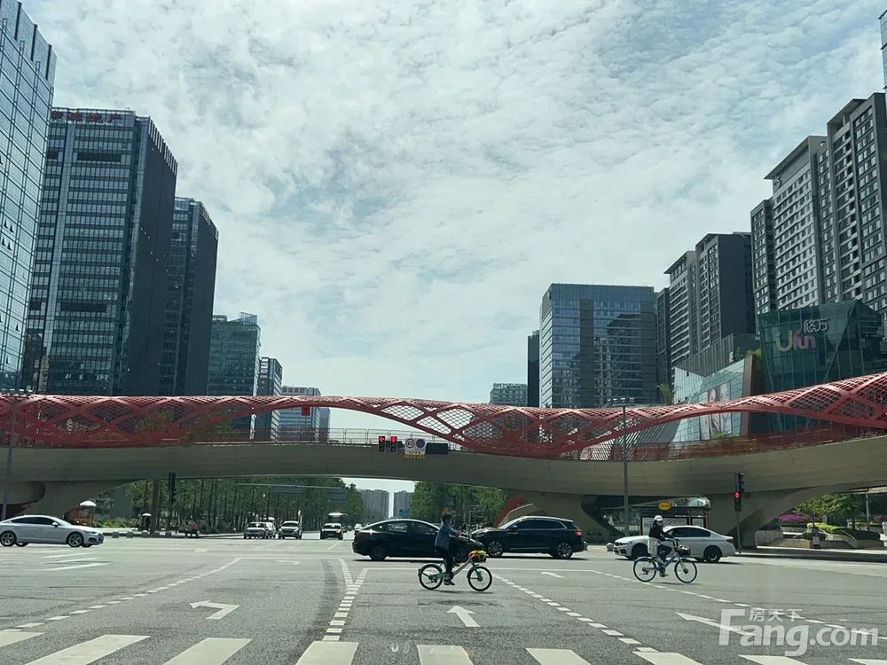 小区相关图
