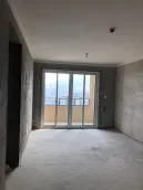 �þ���ɽ�ۺ�