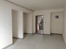 ͬ���ɫ��Է