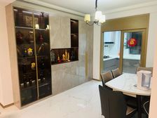 急售!鲁商中央公馆 4室2厅,精装修,送20万全套家具家电。