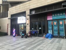 出租|万人小区,人流量大,位置优越,停车方便