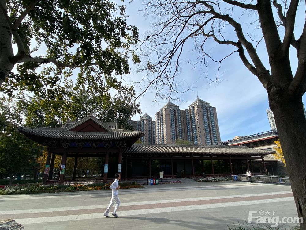 小区相关图