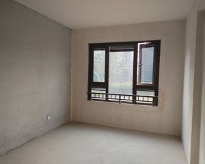 急售育才学区房蓝湾学府 2室1厅,含产权车位