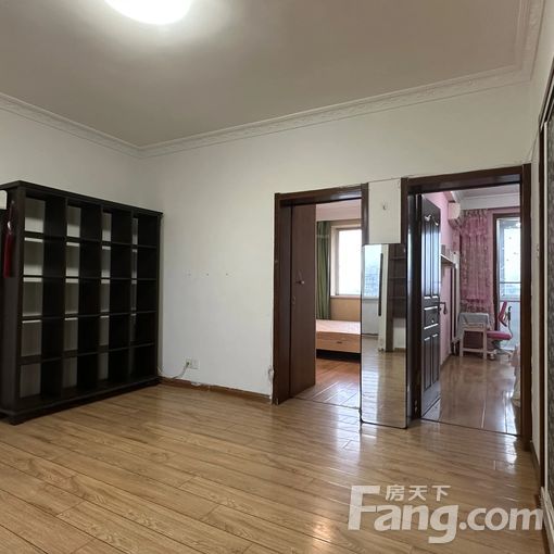  ɳ�ӿڴ���������С��75ƽ���� 2��1��1�� 