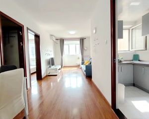 东四十条海运仓精致一居,朝西可住可投资