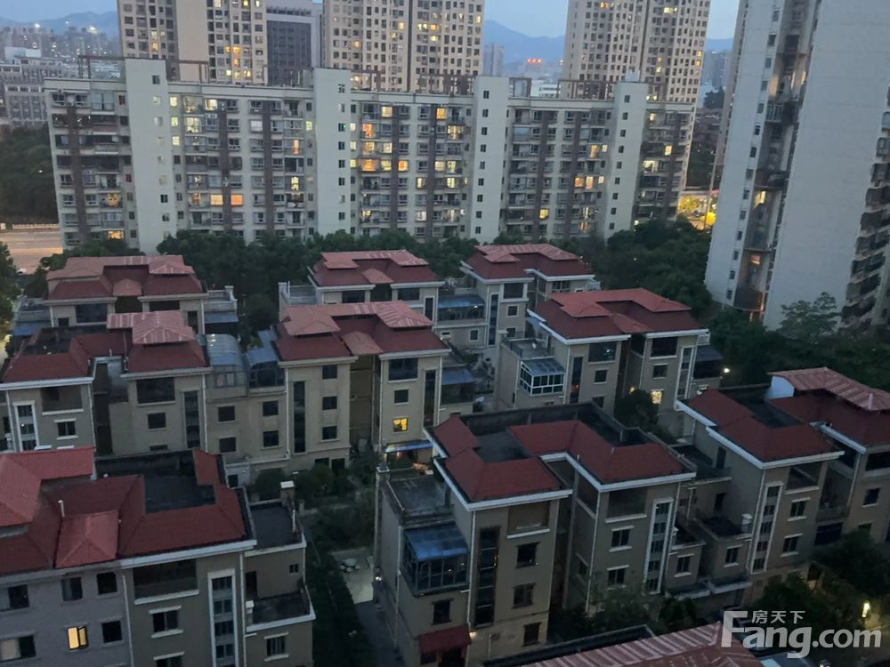 小区相关图