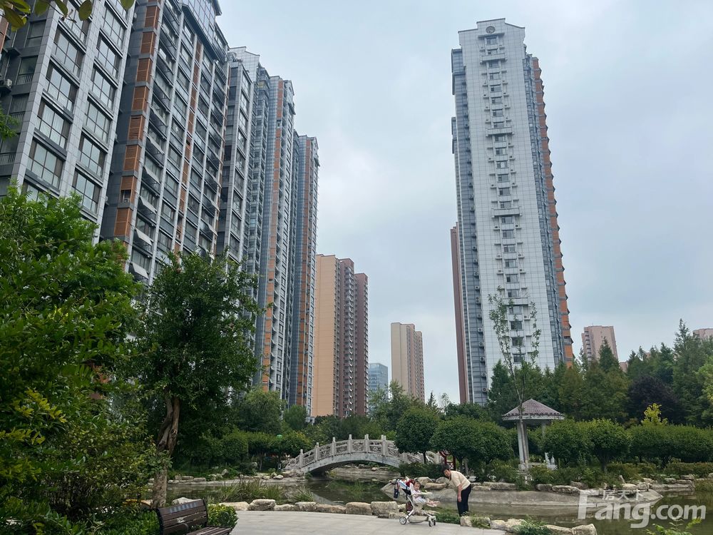 小区相关图