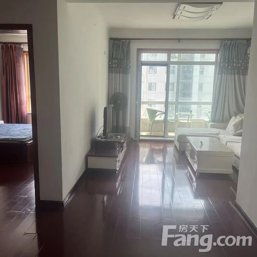  ��������ʢ��ǽ���� 2��1�� 94�O 1800Ԫ/�� 