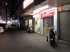 龙湖村临街旺铺出租,40平空间灵活,月租1700元