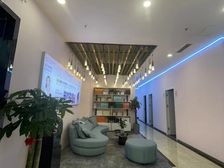 临街旺铺240平出租 适合美容美体小儿推拿