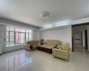 龙湖 茗雅居 4室2厅 163.85㎡ 115万