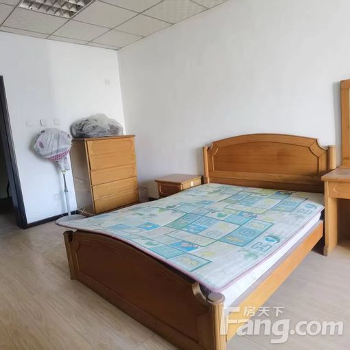  ��ƽ���߼�������Է 5��3�� 215�O 7300Ԫ/�� 