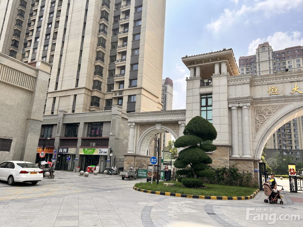 安次区富士康南三门135平临街底商 3.8米层高15米面宽