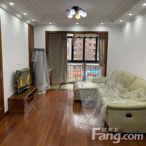  ���̲��ˮ�㳡�������Ҷ���100ƽ���� 2��2��1�� 