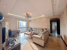 沙坪坝 蓝溪谷地 大平层朝中庭