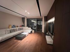 郑东新区 亚新紫藤公馆 4室2厅