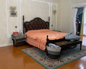 春秋家院4室3厅3卫东南朝向182.00万元出售