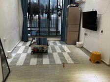 万益广场 4室2厅 2卫本人电话 13682361350