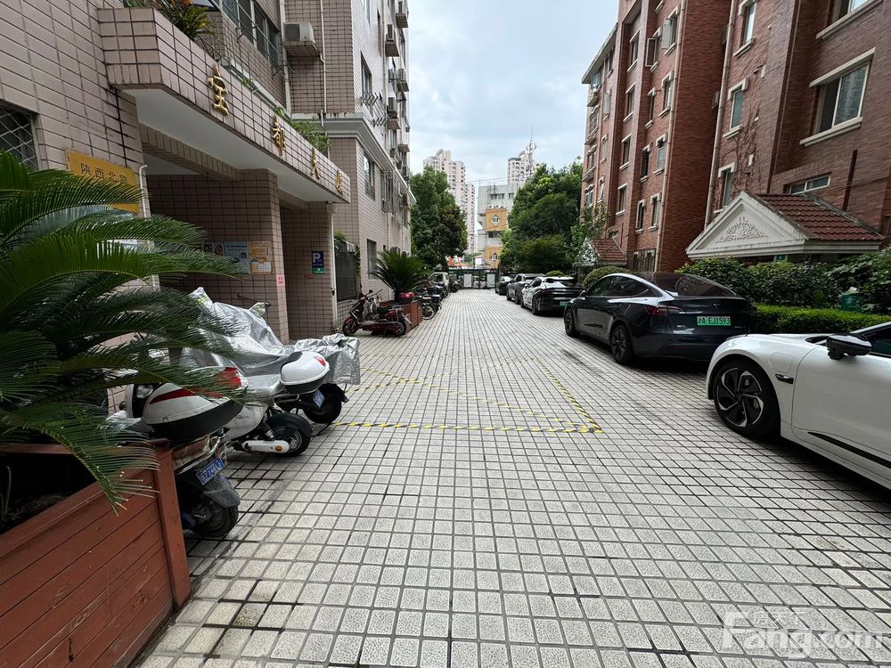 小区相关图