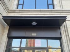 高新君园临街新铺167平 含物业费年付可谈