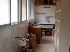 鹏泰对面河滨大厦 3室2厅 一小学区房 精装修 中间楼层南向